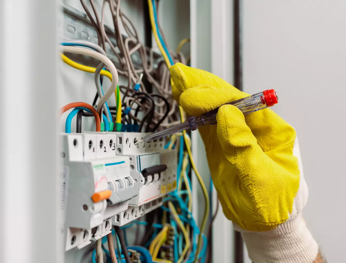 Installation et rénovation électrique à Vayres